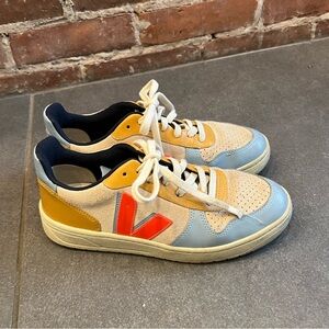 Veja V-90 Trainers